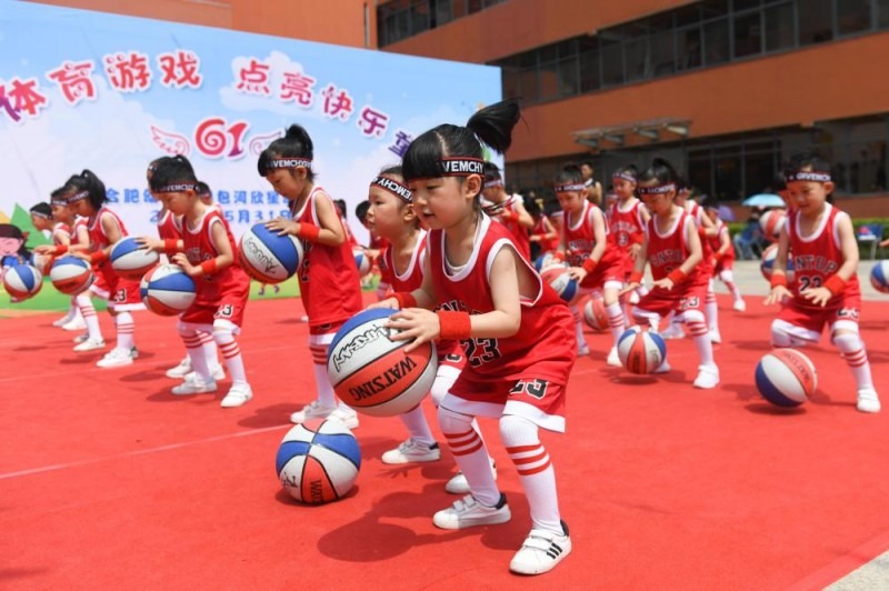 扎金花心理学：为什么人在赢钱时会产生“我是神”的控制错觉？（扎金花中的心理陷阱：为何赢钱会让人产生“掌控一切”的错觉？）